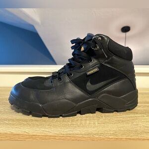 Nike Rhyodomo Gore-Tex Black Anthracite Boots